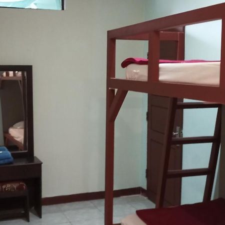 New Kami Homestay Banyuwangi  Bagian luar foto