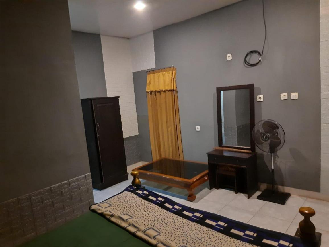 New Kami Homestay Banyuwangi  Bagian luar foto