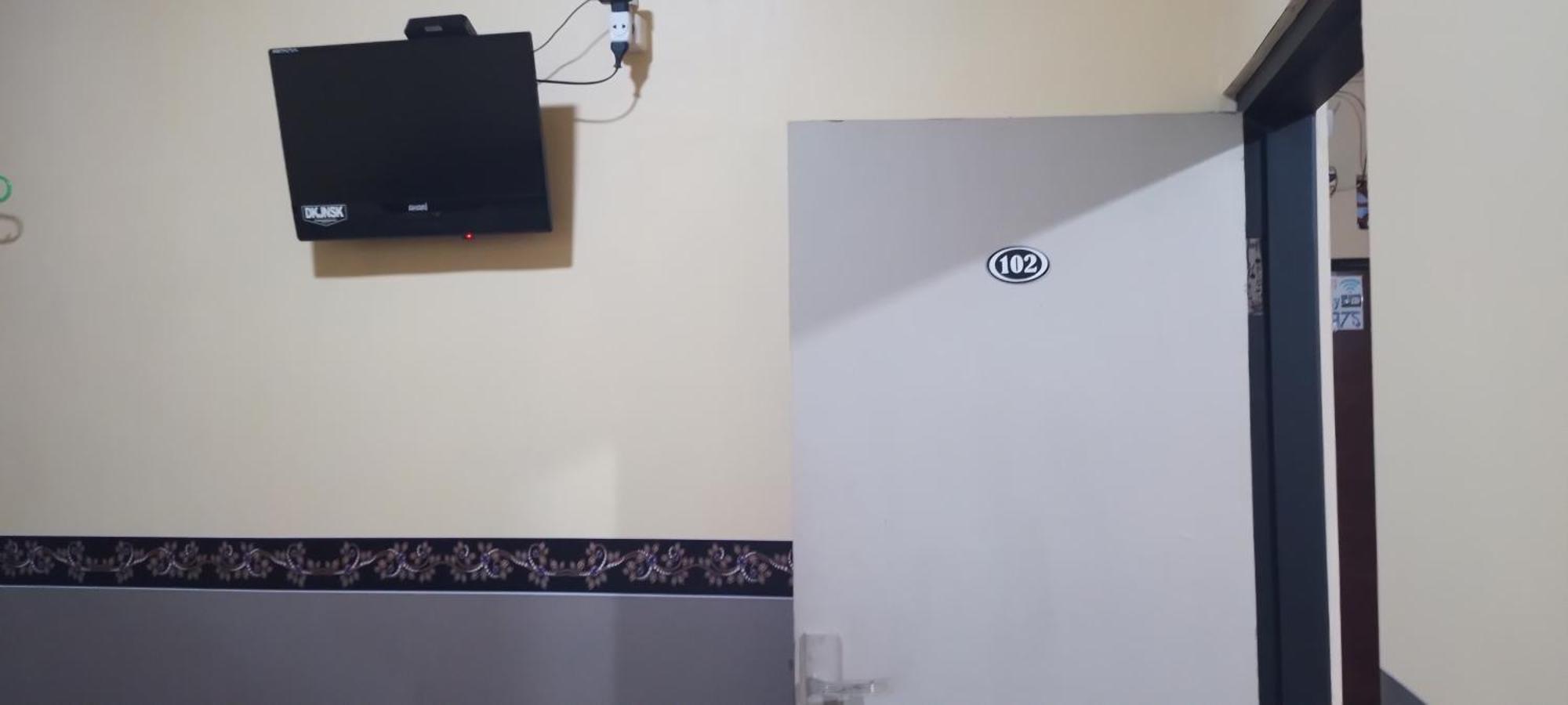 New Kami Homestay Banyuwangi  Bagian luar foto