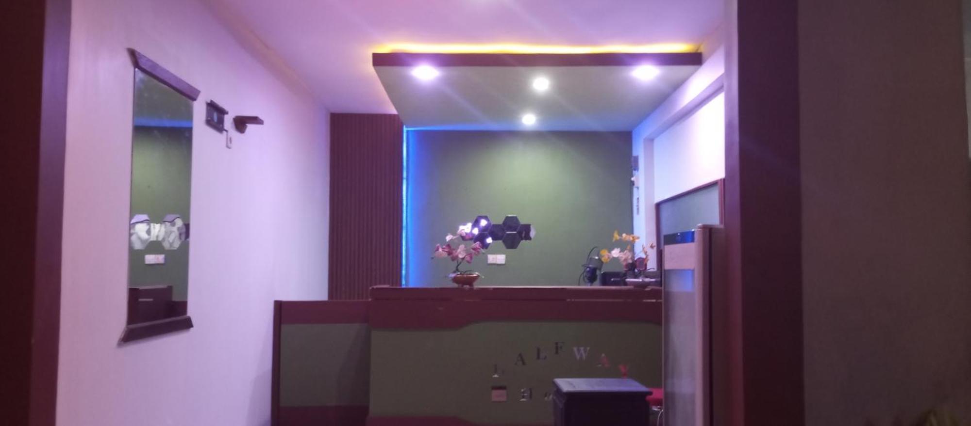New Kami Homestay Banyuwangi  Bagian luar foto